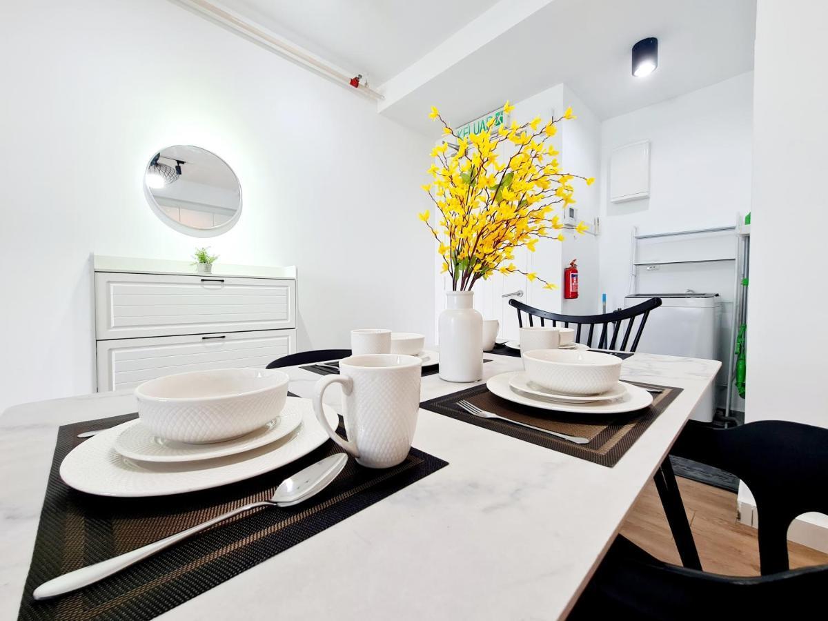 Bright 7 Guests Scott Garden Duplex 1 Old Klang Road, Taman Desa, Kuchai Lama, Bangsar South, Pearl Point, Mid Valley,