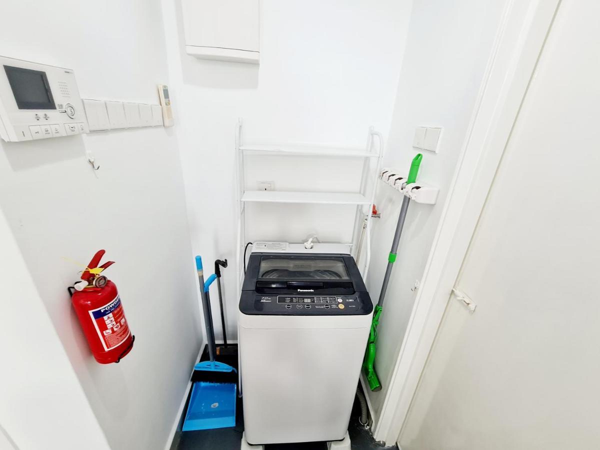 Bright 7 Guests Scott Garden Duplex 1 Old Klang Road, Taman Desa, Kuchai Lama, Bangsar South, Pearl Point, Mid Valley, * Kuala Lumpur